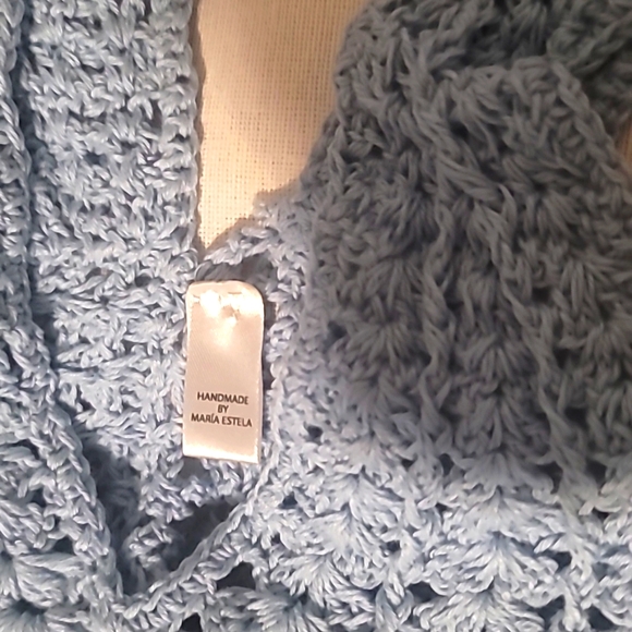 Crochet crop top/ Hand-made - Picture 3 of 3